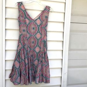 Anthropologie HD in Paris Dress Womens Sz 00 South Island Pink Green Fit Flare